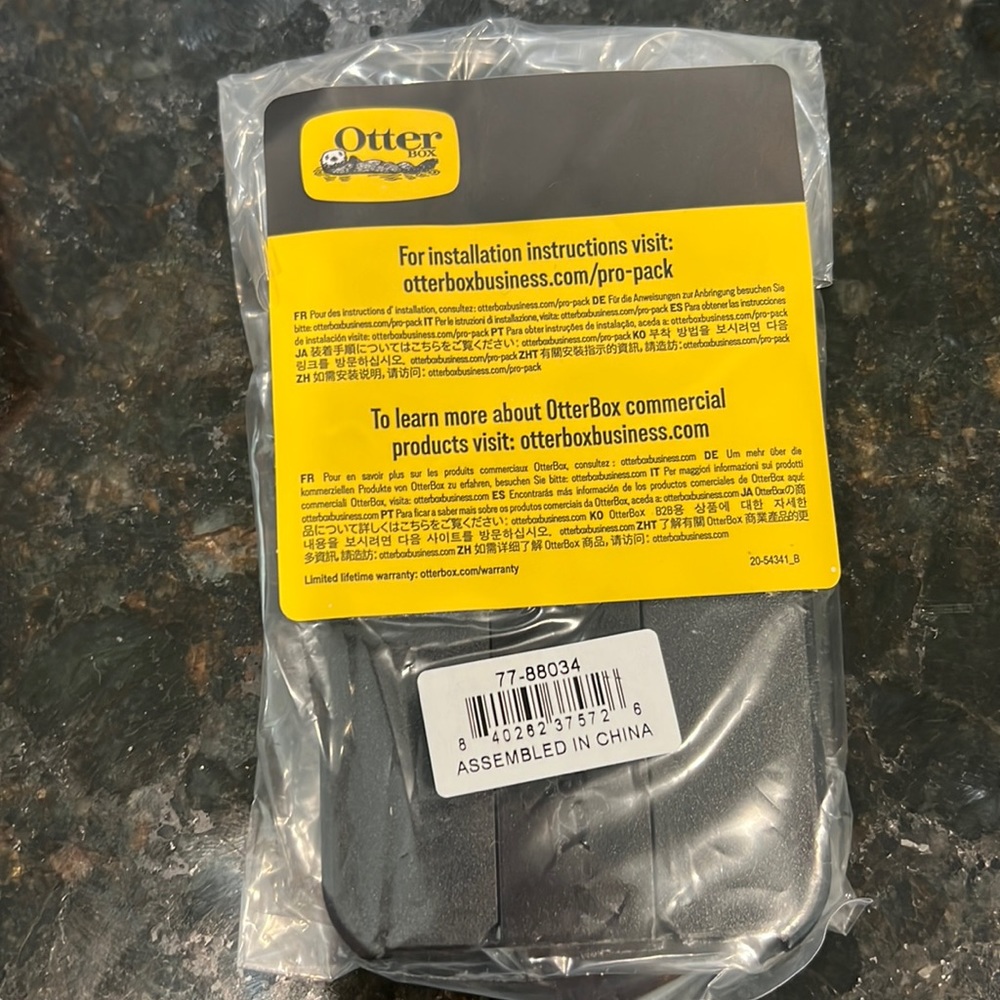 Otter box iPhone 13 pro Universe case